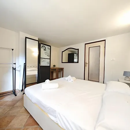 Out - La Ninfea Apartment *