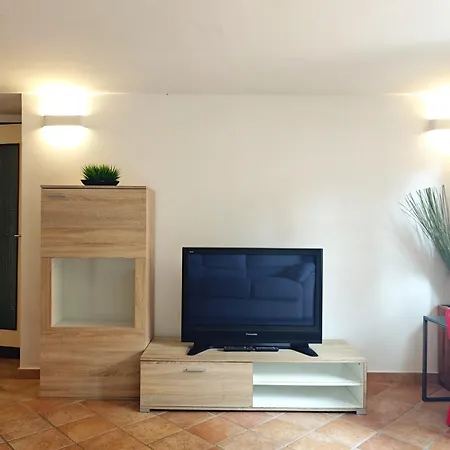 Hostdomus - La Ninfea * アラッシオ