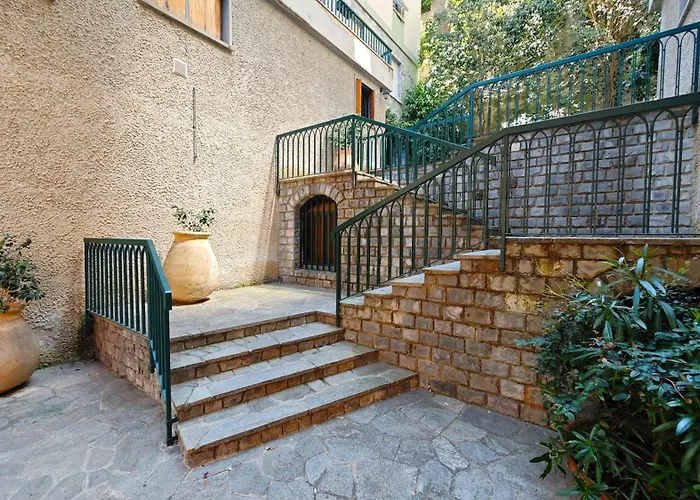 Apartment Hostdomus - La Ninfea *